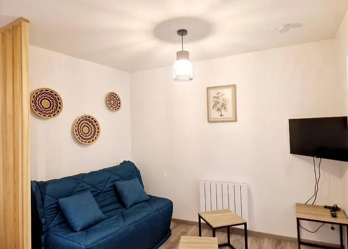 Le Cosy Yourhosthelper